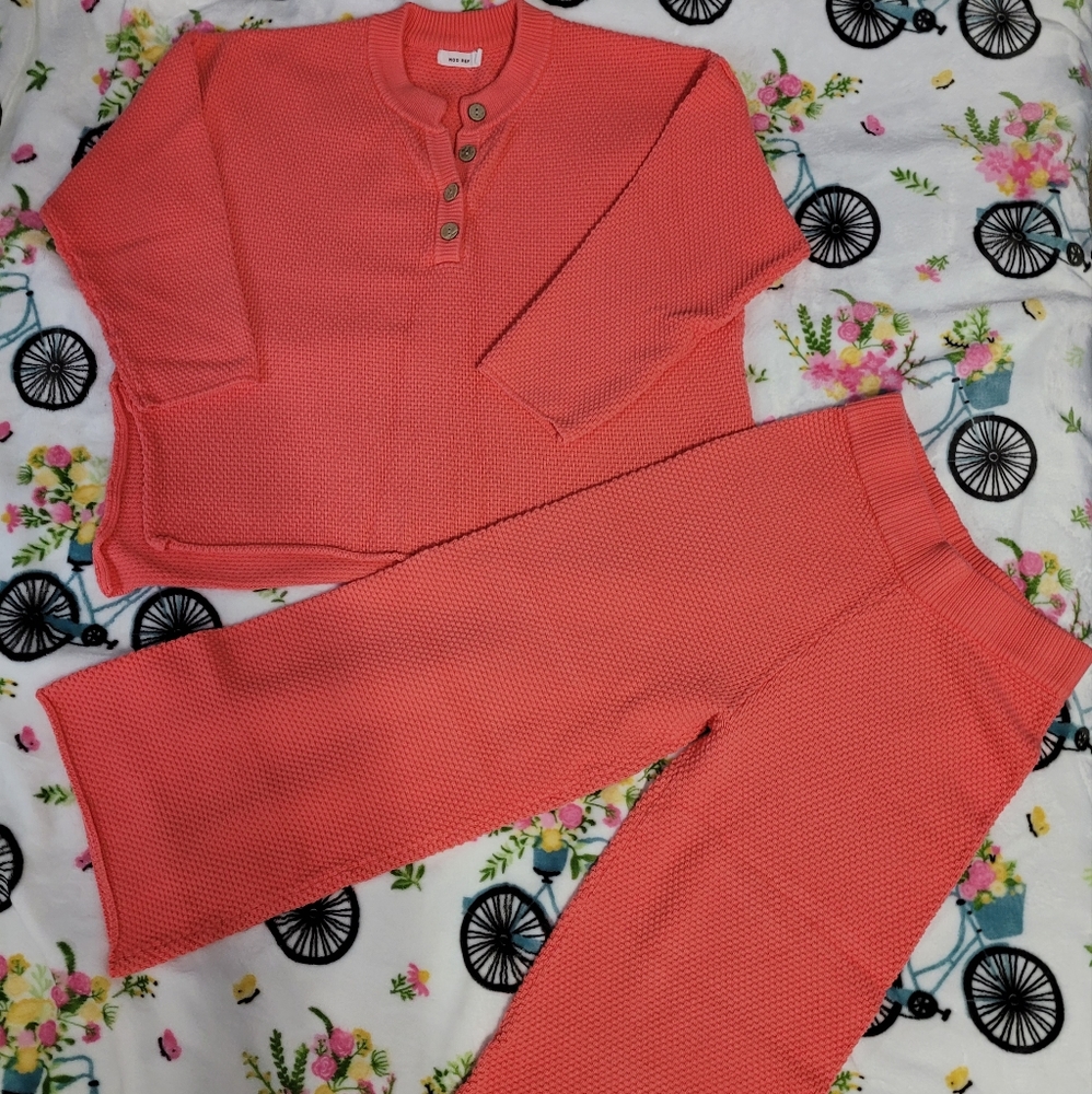 NWOT Mod Ref from Clad and Cloth Eliza Sweater Set, Size Small, Color is Coral